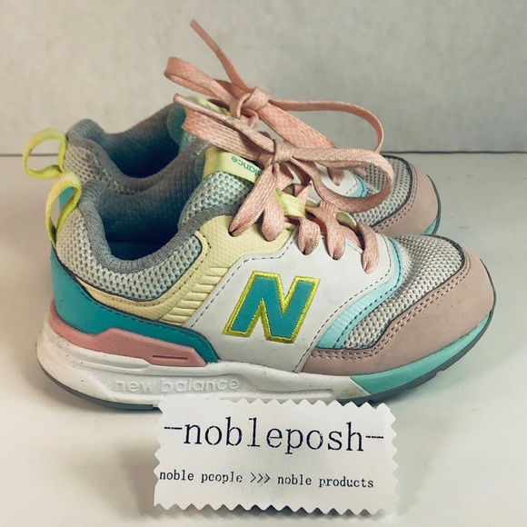 new balance kids shoes size